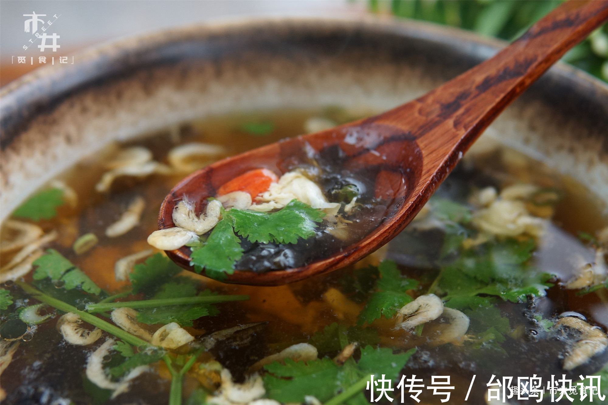 蛋花汤|做紫菜蛋花汤，紫菜下锅煮可不行，不少人会做错，难怪不鲜不好喝