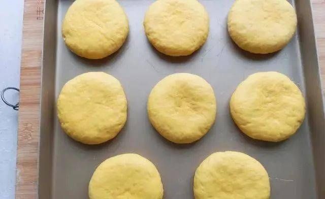 自从学会它，再也不想买面包，平底锅就能做，暄软可口，越嚼越香