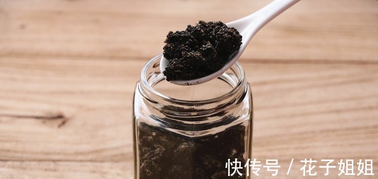 红糖|80岁奶奶常吃黑芝麻，家常做法，营养美味又简单，越吃越精神！