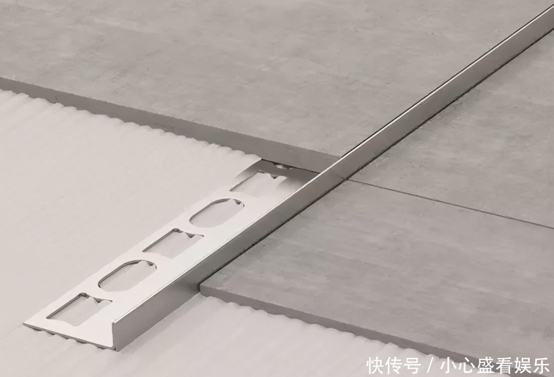 时尚|处理瓷砖缝又添新方式，比美缝更好看，学着这样去装家里更时尚
