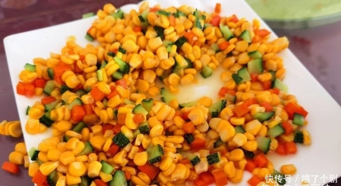 朋友圈|父亲过寿,5个闺女来祝寿,一桌饭菜在朋友圈火了,网友:真有福