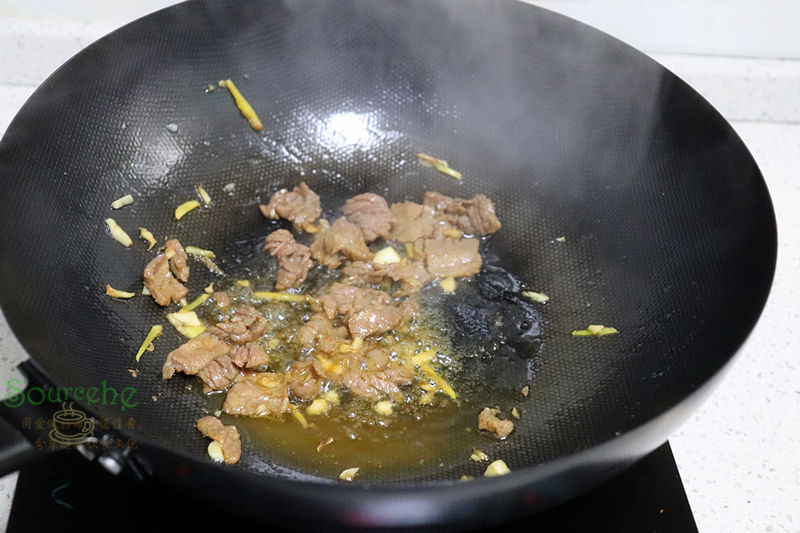 牛肉|牛肉和西兰花天生一对,牛肉鲜嫩,西兰花翠绿,脆嫩爽口营养高