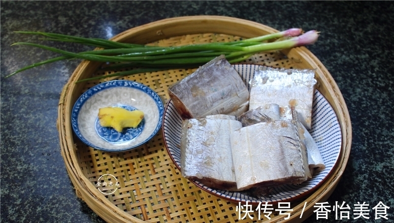 教您一款好吃的带鱼，十五分钟出锅，香酥可口不粘锅，一点不腥