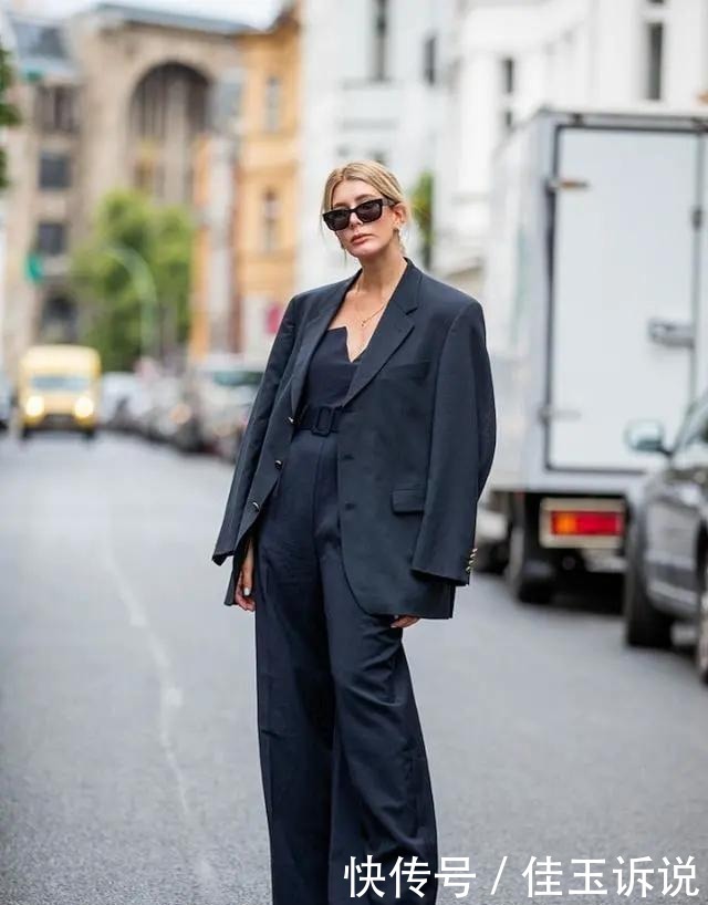 显瘦|秋冬拖地裤的正确穿搭方式,这几个技巧你一定要知道,显瘦还显高