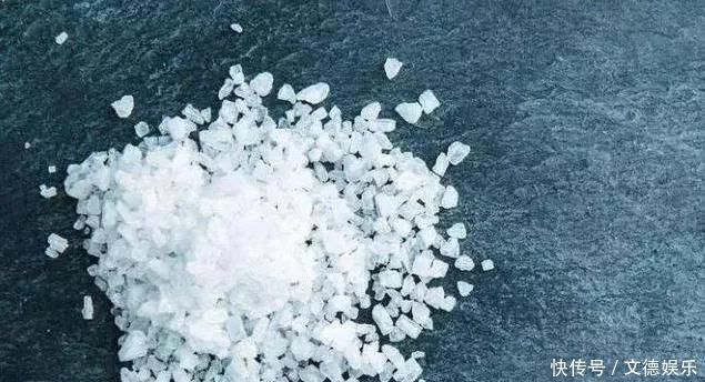 螨虫折腾你脸, 四个损害的会出现, 采用两招清走它! !