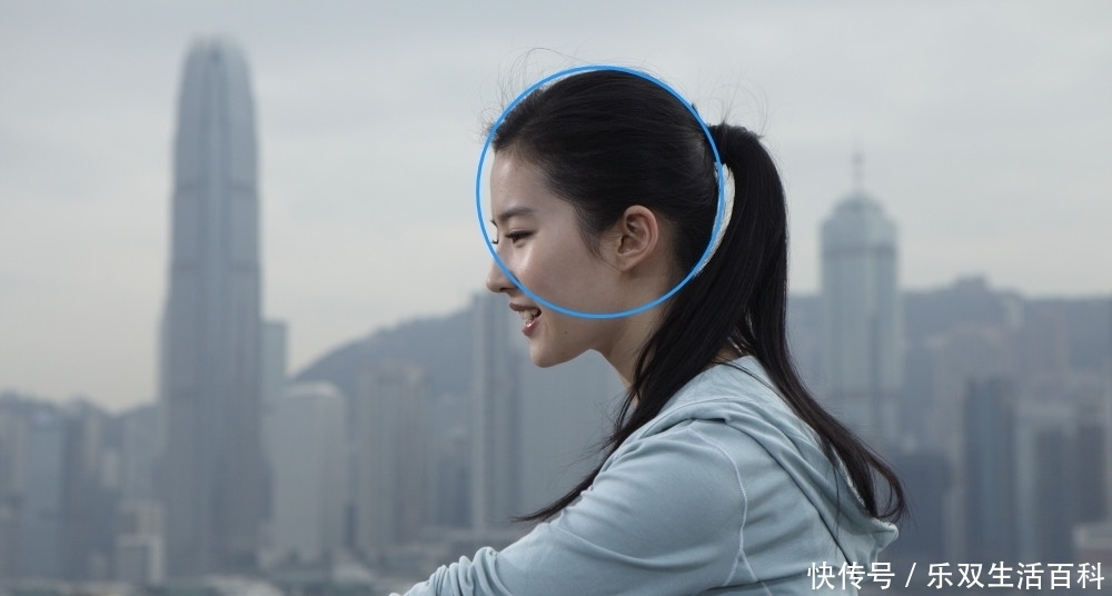 谁说的？头大脸大的阔面女孩就出不了大美女了！