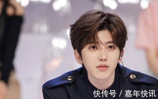 《青春有你2》導(dǎo)師公演,Lisa組的C位,是被蔡徐坤淘汰掉的