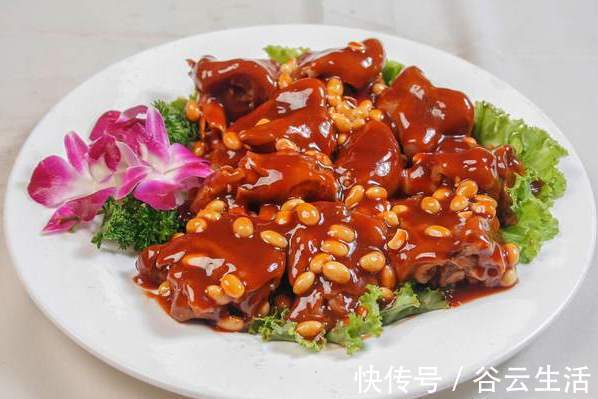 入味|炖猪蹄不要只会焯水,焯水前多做2步,猪蹄软烂入味还不腥