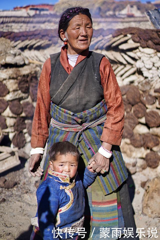 中尼边境发现2个世外农村,一个在8k米雪山下,一个在佩枯措边