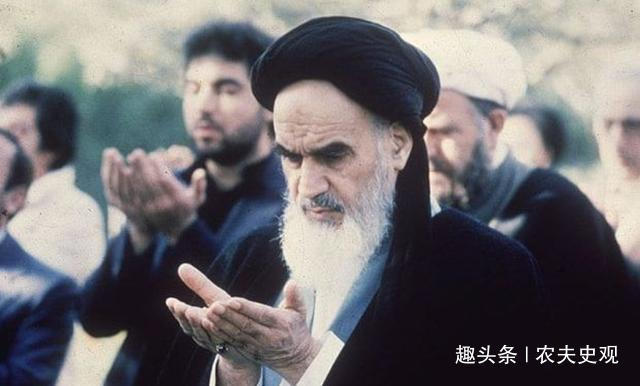 立刻|两伊战争结束后，霍梅尼为何立刻在国内大屠杀