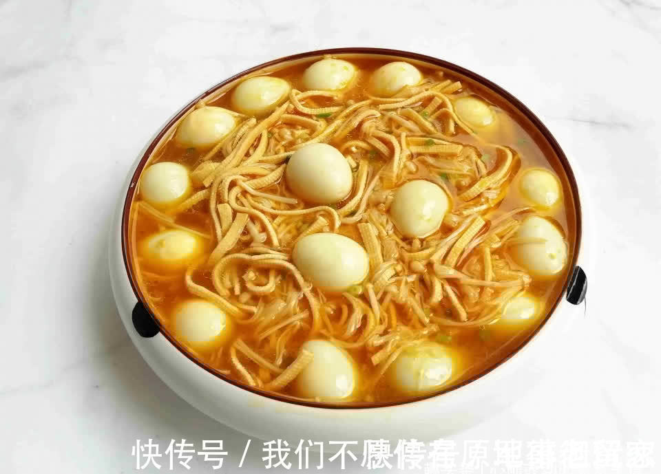 午餐只有4菜1汤，发朋友圈却人人羡慕，网友：嫁对老公了，真幸福