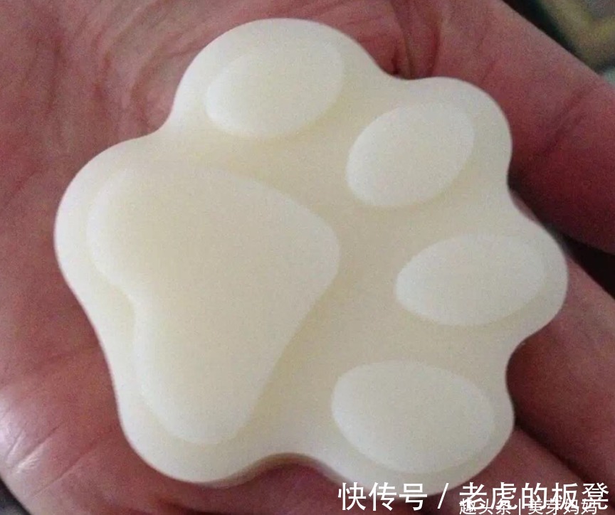 香皂|宝宝喝不完的母乳,可以给老公喝吗?过来人:倒掉也别让老公喝