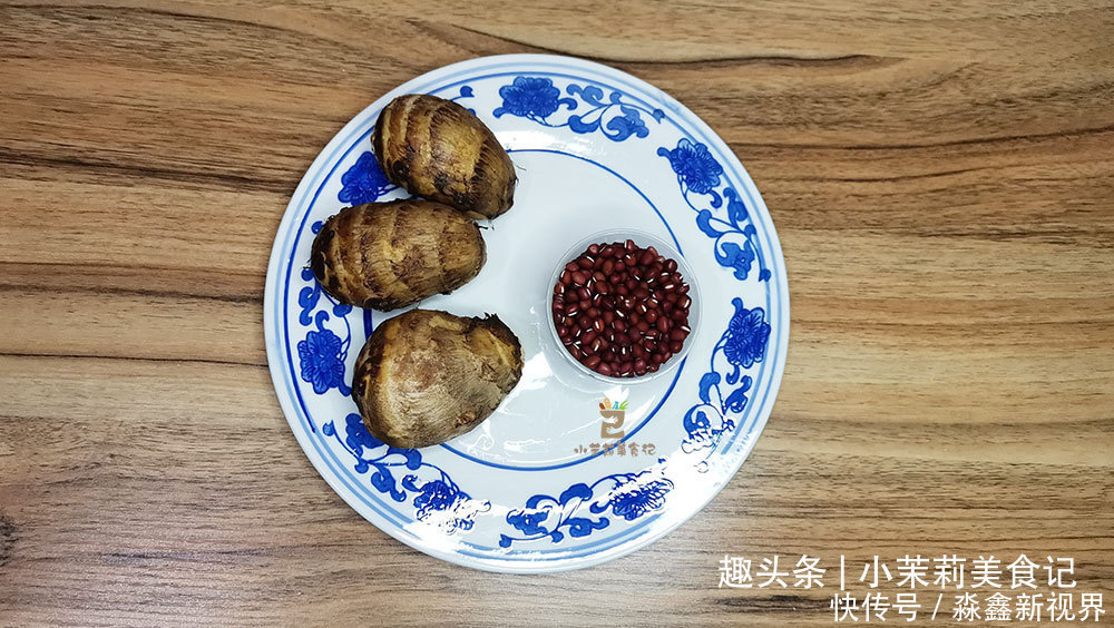 做成|秋季多吃粗粮,红豆与此食材做成甜品,香甜好喝又营养,家人都爱