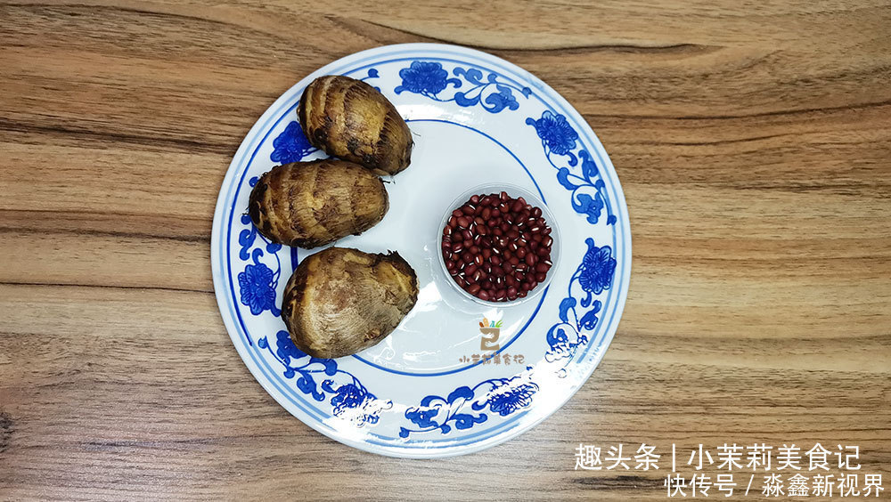  做成|秋季多吃粗粮，红豆与此食材做成甜品，香甜好喝又营养，家人都爱