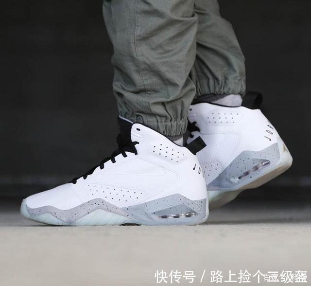 球鞋|售价不到1千的AJ6白水泥球鞋,这颜值学生党的挚爱,但值得买吗