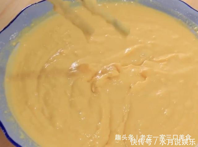 玉米面|一碗玉米面加2个鸡蛋,不用蒸不用炸,降压又降脂,上桌瞬间抢光