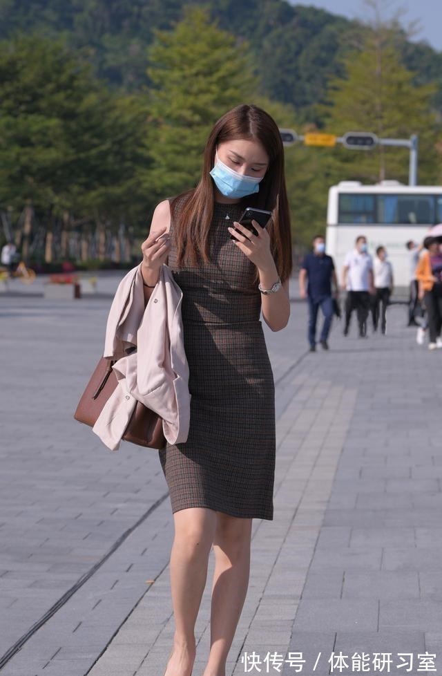 小仙女 用心的小姐姐会选择适合自己的连衣裙,休闲靓丽合时宜,更加漂亮!