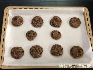 燕麦饼干,无黄油配方无需打发,保证各个酥掉渣,不干不噎不变硬