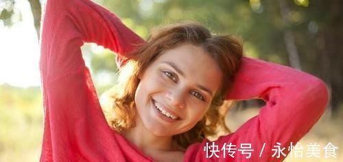 小蛮腰|女性身体出现5个“丑态”，或在暗示衰老已经开始了，别不承认