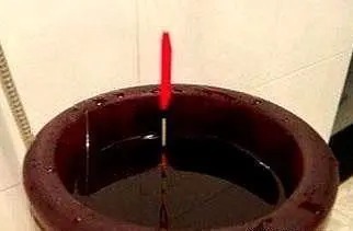 冬钓鲫鱼“漂相”乱？这样一调，吃口全是黑漂，提竿就中！