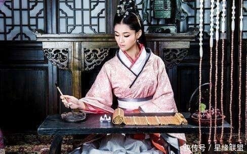 墨子#上联 孔子老子孟子墨子庄子五子名扬千古,下联一出我笑了