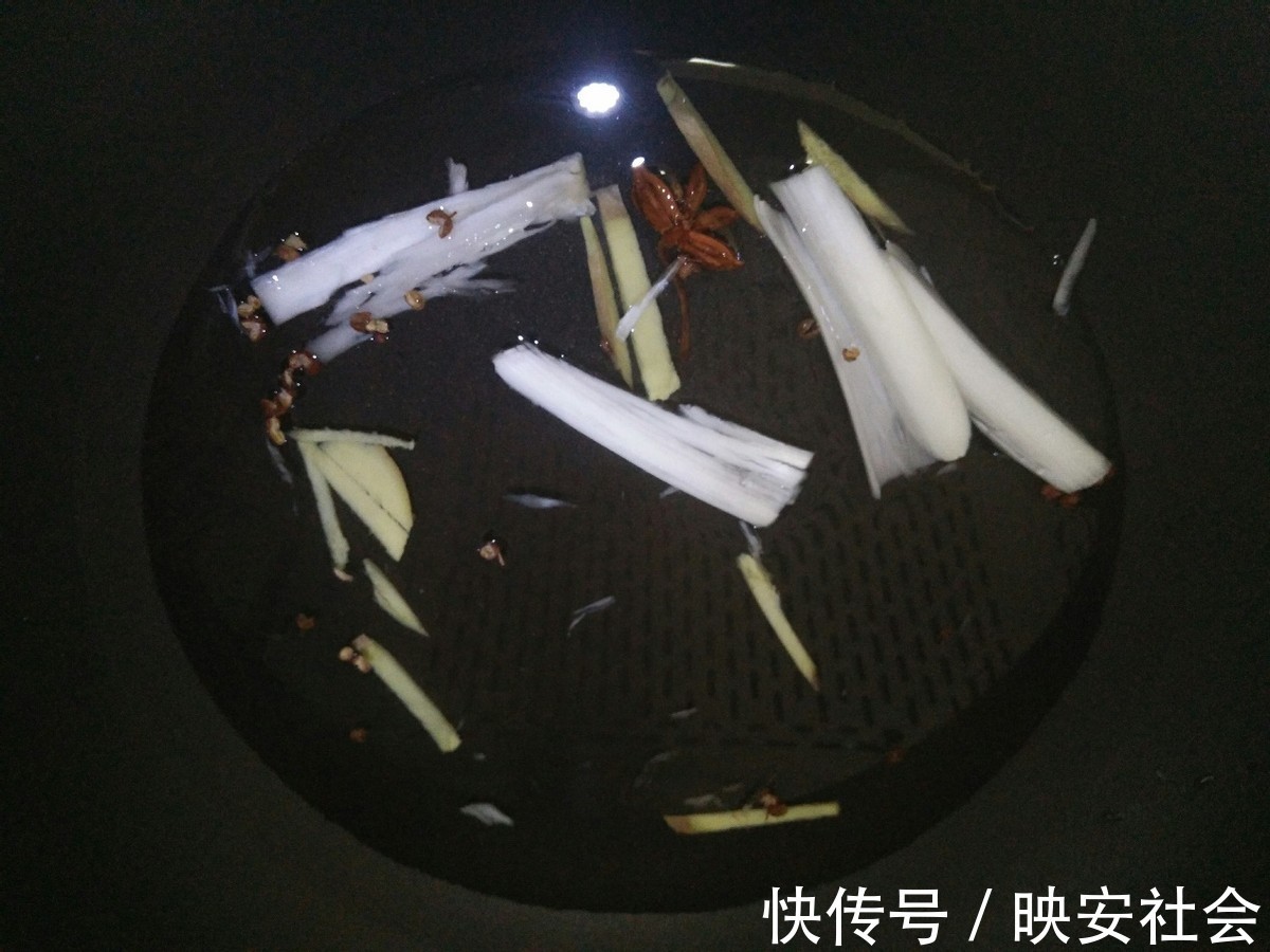 灌汤小笼包|会流汤的灌汤小笼包,皮薄多汁味道棒,很简单一看就会