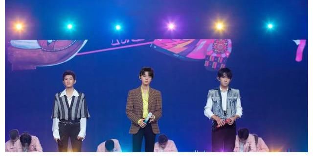 时代峰峻|清朗对TFBOYS影响？肖战综艺？蔡徐坤退出跑男？周深资源飞升？