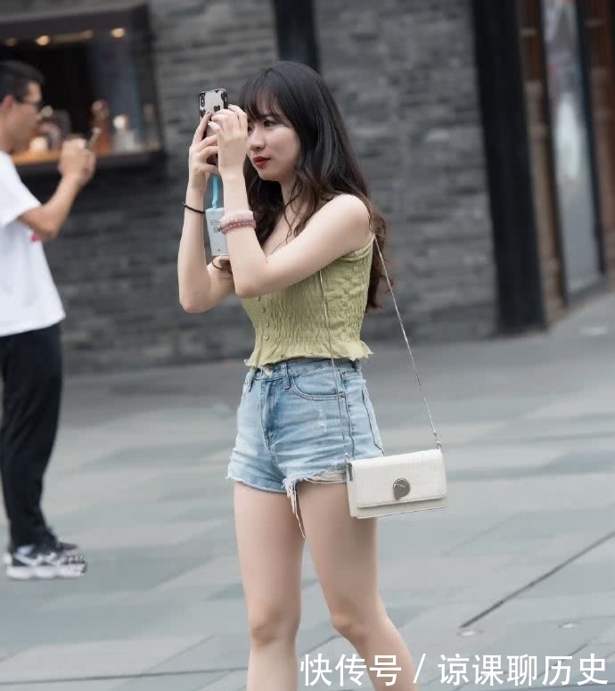 身材|短裤装扮不挑身材,让你简单穿搭就靓丽有型