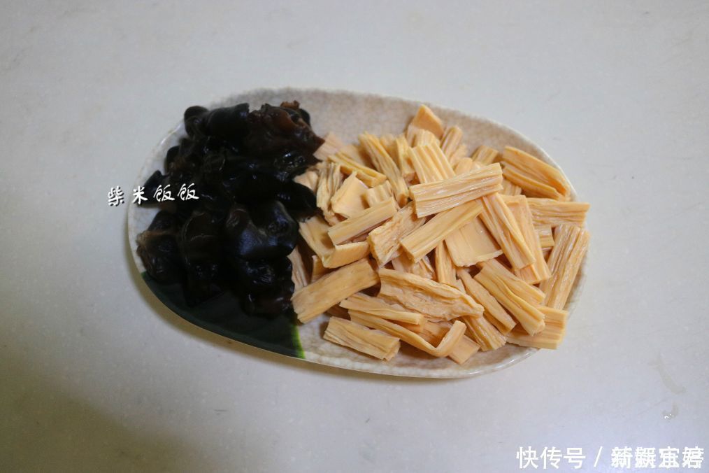 光盘|年后都爱吃素菜?这三种素菜一起炒,美味营养,上桌就光盘
