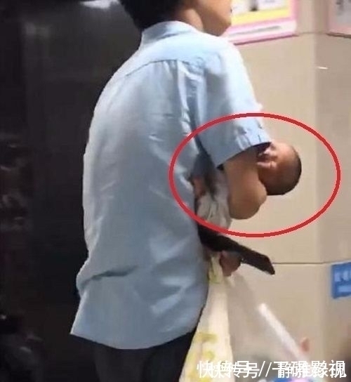 爸妈|爸爸在医院“慌张”抱娃,路人以为是人贩子,保安询问后哭笑不得