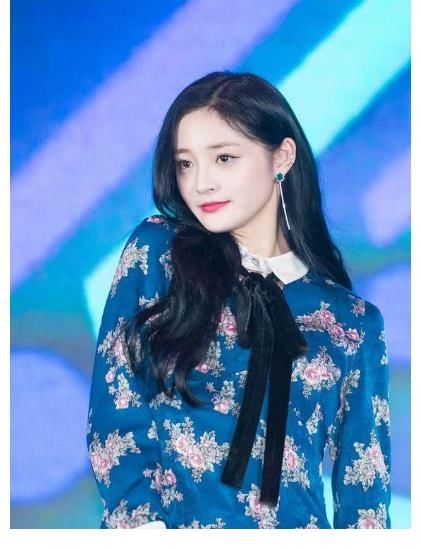 年紀(jì)|“年紀(jì)小，就當(dāng)導(dǎo)師”的8位明星，個(gè)個(gè)實(shí)力都好強(qiáng)，第八位才19歲