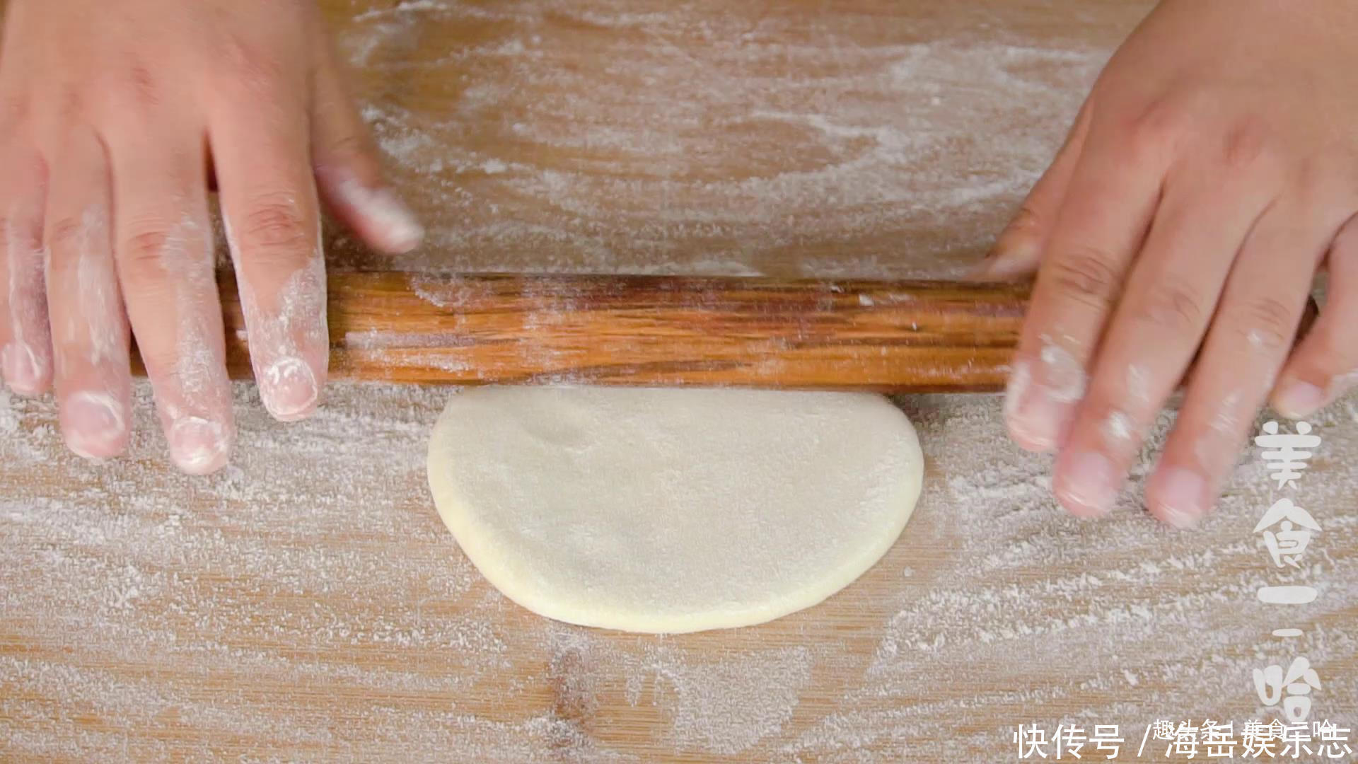 鸡蛋灌饼最简单做法,到锅个个鼓大泡,1张饼1个蛋,烙出来真香