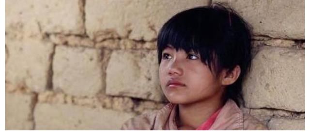 《变形记》中的农村女孩李勒优，被城市妈妈收养，现在变化很大