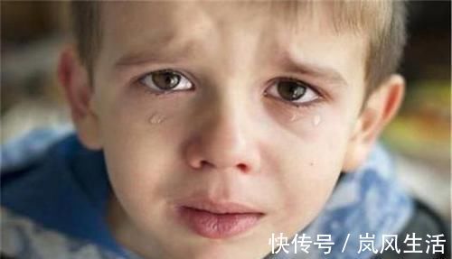 孩子|父母常挂嘴边的逗笑,这3句话伤娃最深,取悦了家长却伤害了孩子