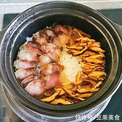 腊肠煲仔饭|简单快手下饭菜，一不小心就吃撑