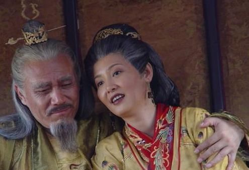 光天化日#朱元璋元宵猜灯谜,一灯上画着妇人抱西瓜,下令:杀了附近所有人