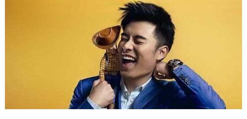 娱乐圈|跑男里最低调的人，和王思聪住在一个小区，比杨颖邓超都有钱