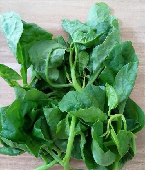 食物|建议男女常吃的食物,不要错过,保护血管,滋养肌肤,谁吃谁好