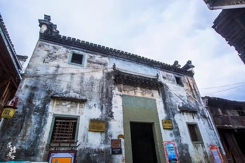 安徽歙县有一处1400多年的建筑，伟大而神奇，很多游客都会去