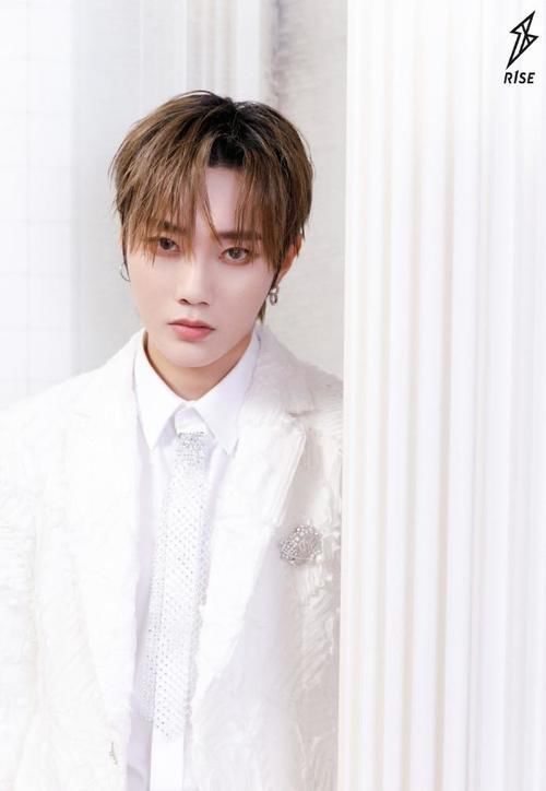 哇唧唧哇本周行程出炉：R1SE加盟金曲青春，硬糖少女资源不断