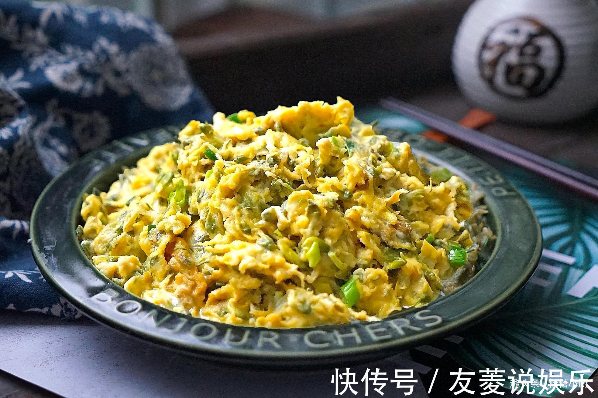 此种树花才3块钱1斤，比香椿更实惠更美味，炒鸡蛋，全家都爱吃