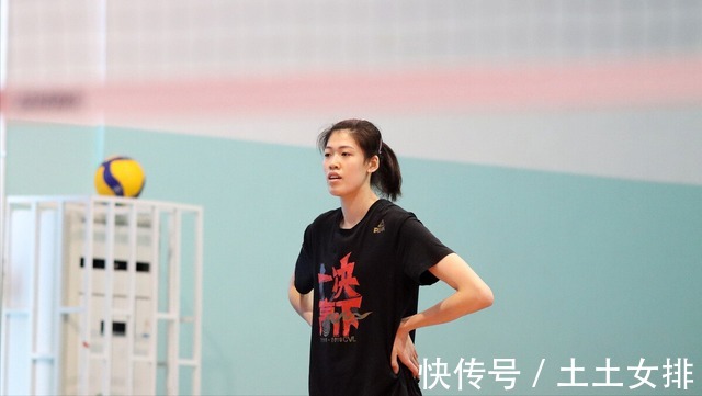 杨艺|天津女排队长面临退役!李盈莹有机会接棒吗,她能给球队带来什么