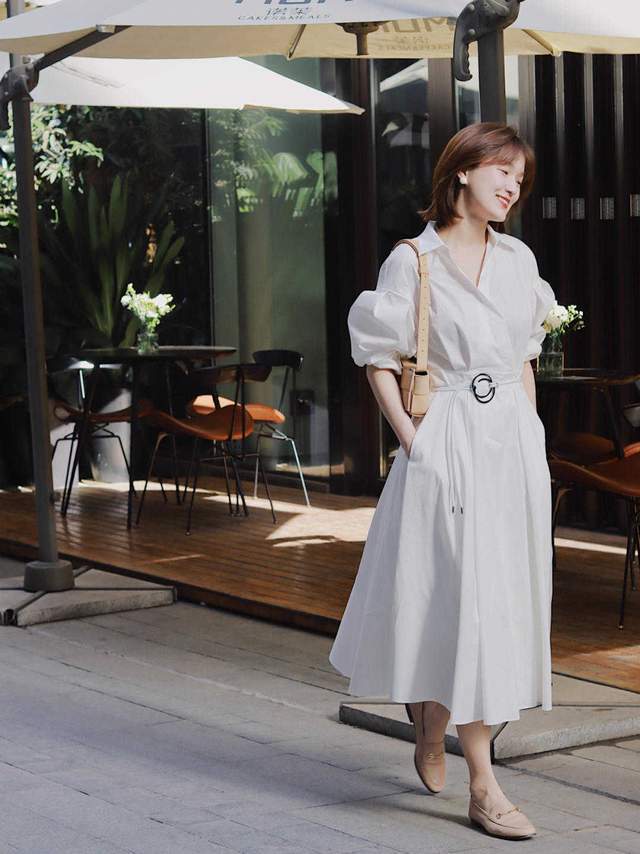 百褶裙|初秋如何将裙子穿出高级感?学会这4套穿搭,展现出女人美的精髓