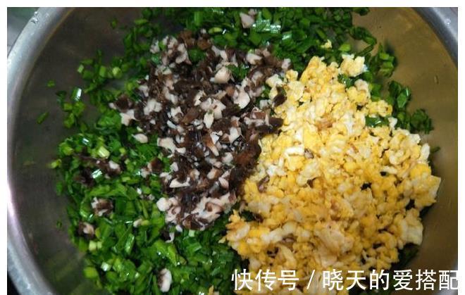 饺子皮|天热做煎饺，就爱这个馅，皮薄酥脆，用来当早餐最受欢迎