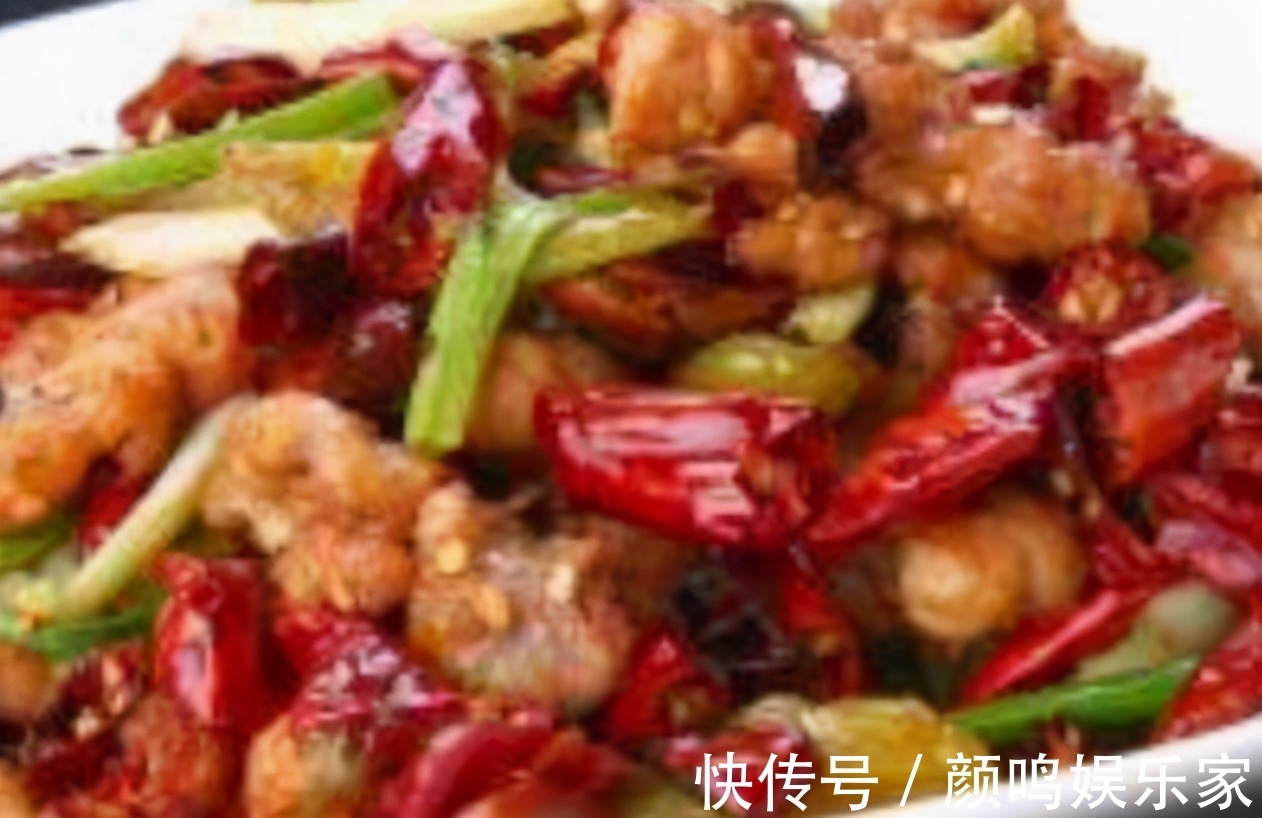 美食|女性不想显老，常吃三种美食，抗衰护肤，美容养颜，建议多吃