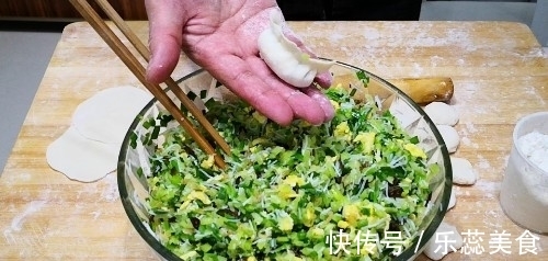 营养|萝卜做馅时，最忌焯水或油炒，教你一招，萝卜香甜营养还不流失