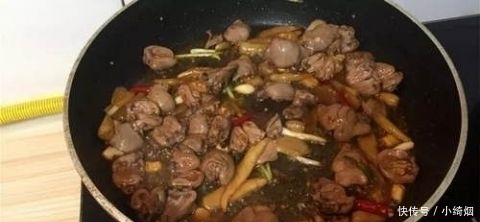 鸡身上“最值钱”的部位,肉贩子都留着自己吃,一只鸡就一个