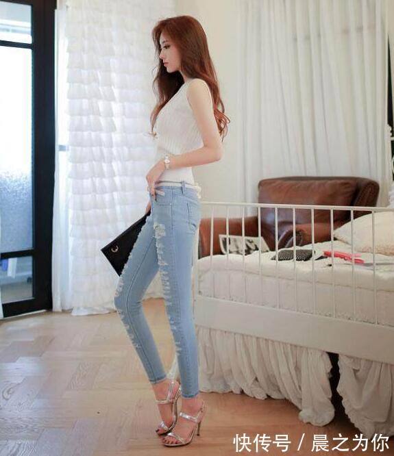 时尚 富有活力的牛仔裤美女，潮流百搭很有型，穿出时尚风！