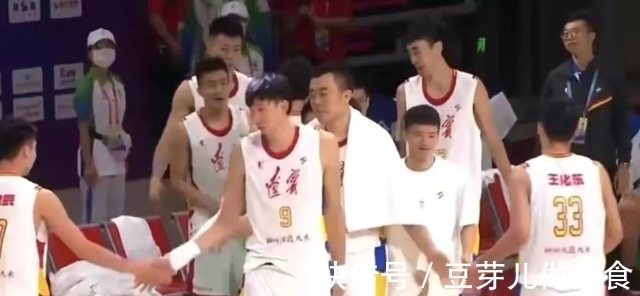 進(jìn)球|宏遠(yuǎn)與遼籃的差異，遼籃進(jìn)球后過度慶祝，可能會(huì)被廣東抓住機(jī)會(huì)