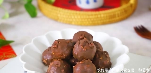 吃了这么多年汤圆,这做法第一次,巧克力中一滚,比冰淇淋还好吃